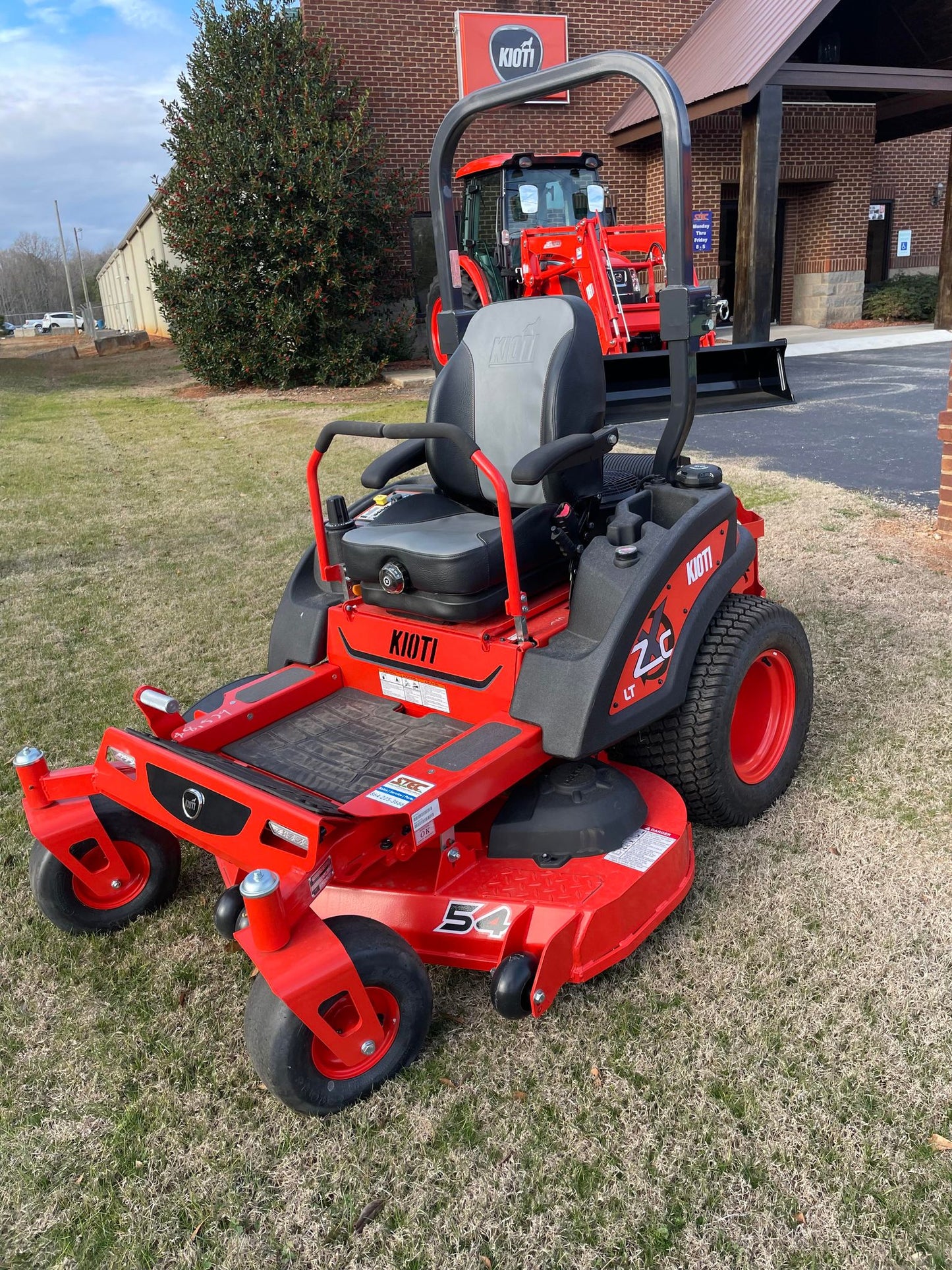 KIOTI ZXC LT Commercial Zero-Turn Mower
