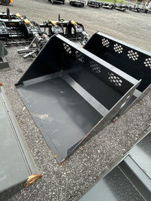 Titan 72" High Capacity Mulch & Litter Bucket