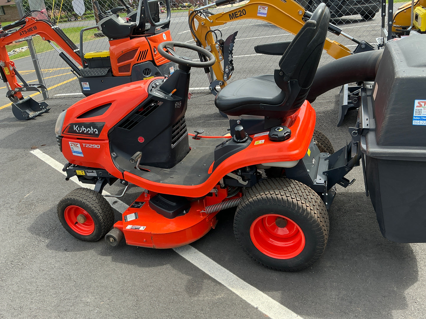Used Kubota T2290