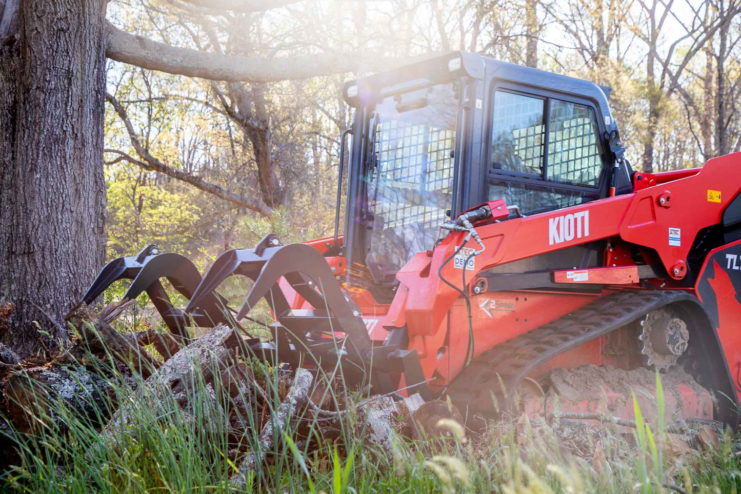 KIOTI TL750U Skid Steer Loader
