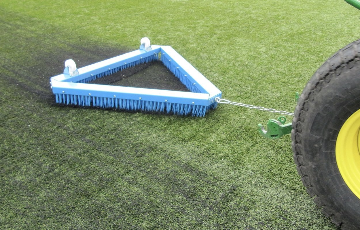GKB - Triangle Brush TB180